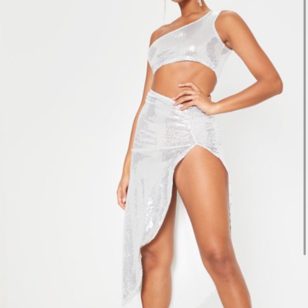 PRETTY LITTLE THING Sequence two piece skirt set
